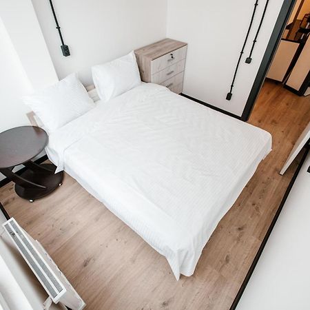 68 Hostel 比什凯克 外观 照片