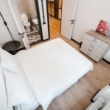 68 Hostel 比什凯克 外观 照片